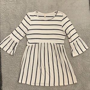 Pinkblush Maternity top - size Small